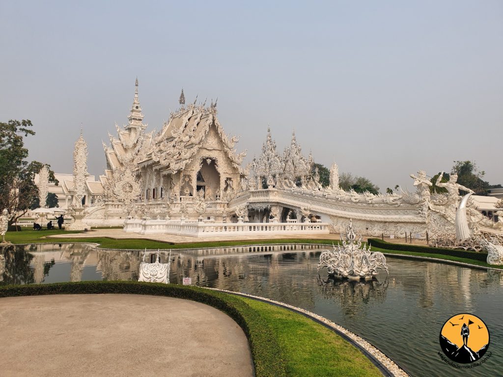 Templo branco em Chiang Mai